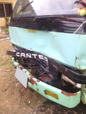 รถบรรทุกน้ำ 6 ล้อ MITSUBISHI CANTER 110 ขายตามสภาพ รถบรรทุกน้ำ 6 ล้อ MITSUBISHI CANTER 110 ขายตามสภาพ
