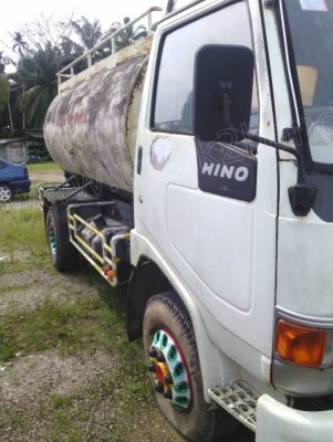 รถบรรทุกน้ำ 6 ล้อ HINO FB2W 120 HP รถบรรทุกน้ำ 6 ล้อ HINO FB2W 120 HP
