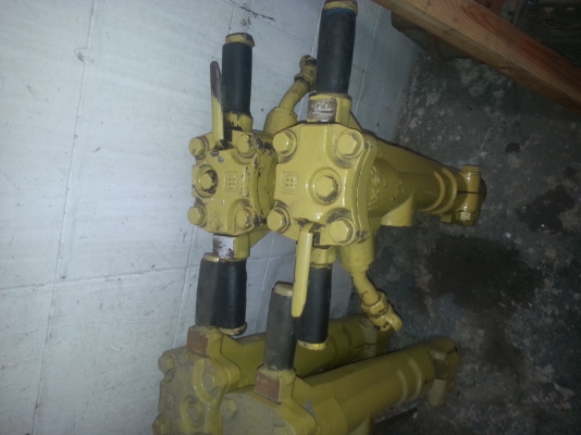 ขายเครื่องแย๊กๆ ยี้ห้อ IR  ตัวละ 19000 บาทพร้อมหัว ขนาด 35 KG