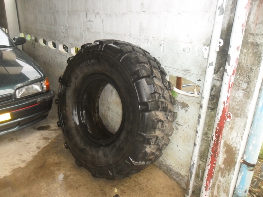 ยาง MICHELIN 395/85R20 สวยๆ 1 เส้น ราคา 4500 บาท