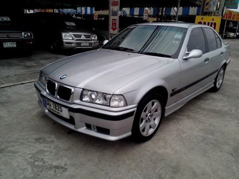 BMW 318I ปี 96 เกียร์ธรรมดา งามๆ เครื่องดี ไม่มีติดแก๊ส BMW 318I ปี 96 เกียร์ธรรมดา งามๆ เครื่องดี ไม่มีติดแก๊ส