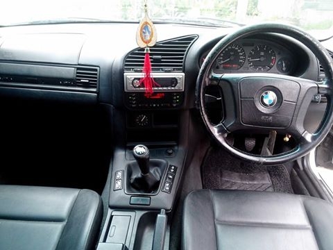 BMW 318I ปี 96 เกียร์ธรรมดา งามๆ เครื่องดี ไม่มีติดแก๊ส BMW 318I ปี 96 เกียร์ธรรมดา งามๆ เครื่องดี ไม่มีติดแก๊ส