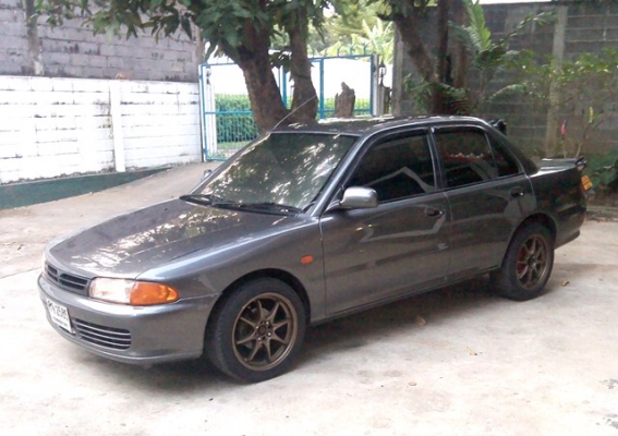 ขายครับ..MIZSUBISHIปี1996เครื่องหัวฉีด1300CC.(ราคานี้พร้อมติดแก๊สให้ฟรีครับ)เกียร์M/Tสีทำมาใหม่ทั้งคันเต็ม100\%เครื่องช่วงล่างสมบูรณ์มากแอร์หนาวเครื่องเสียงเต็มลงแฮดเดอร์เดินท่อใหม่ทั้งลำเสียงปรี๊ดปร๊าดดดภายในเบาะหนังหุ้มใหม่กุญแจรีโมทล้อแม็กRACING BY JAPA