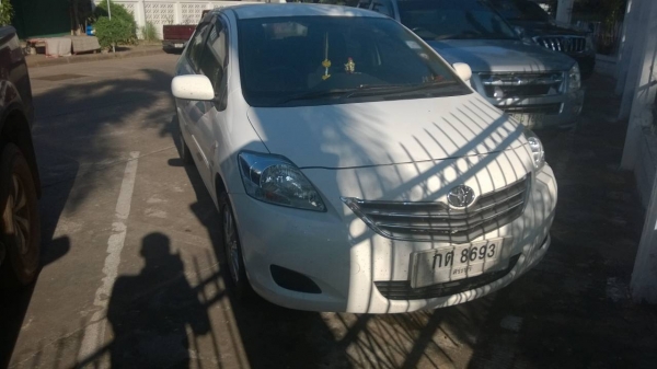 vios 2011 1.5E เกียร์ธรรมดา เดิม ไม่แก๊ส สภาพดี   70000ถ้วน