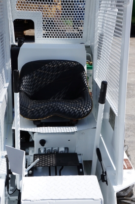 ขายรถตัก TCM BOBCAT CLASK 300