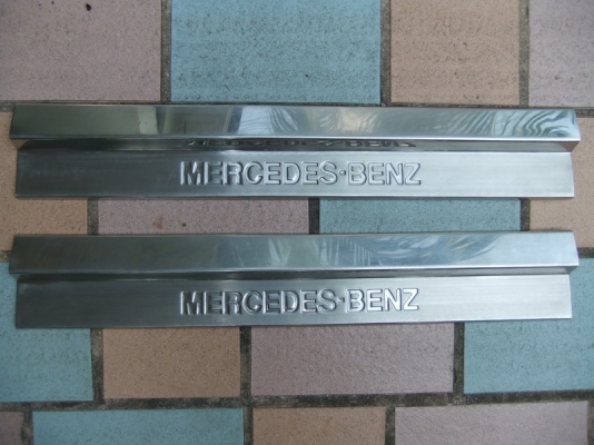 ขายครอบสแตนเลส สำหรับใส่บันไดแต่ง BENZรุ่น W210