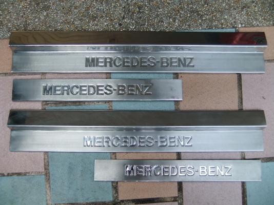 ขายครอบสแตนเลส สำหรับใส่บันไดแต่ง BENZรุ่น W210