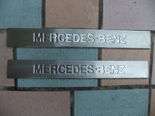 ขายครอบสแตนเลส สำหรับใส่บันไดแต่ง BENZรุ่น W210