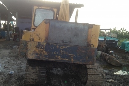 ขาย10HT สภาพพร้อมใช้งาน เครื่องดีมากๆ ช่วงล่างดี ใบเเทร็กเต็ม ราคาต่อรองได้