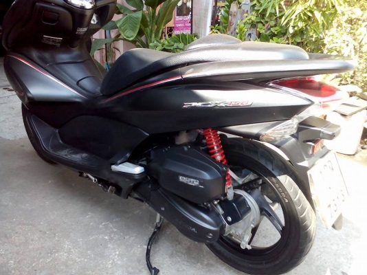 ขาย HONDA PCX 150 i ปี 56 สีดำด้าน สภาพดี รถวิ่งหมื่นกว่าๆ เล่มพร้อมโอน ขาย HONDA PCX 150 i ปี 56 สีดำด้าน สภาพดี รถวิ่งหมื่นกว่าๆ เล่มพร้อมโอน