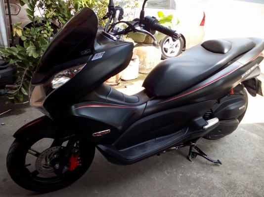 ขาย HONDA PCX 150 i ปี 56 สีดำด้าน สภาพดี รถวิ่งหมื่นกว่าๆ เล่มพร้อมโอน ขาย HONDA PCX 150 i ปี 56 สีดำด้าน สภาพดี รถวิ่งหมื่นกว่าๆ เล่มพร้อมโอน