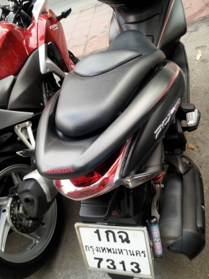 ขาย HONDA PCX 150 i ปี 56 สีดำด้าน สภาพดี รถวิ่งหมื่นกว่าๆ เล่มพร้อมโอน ขาย HONDA PCX 150 i ปี 56 สีดำด้าน สภาพดี รถวิ่งหมื่นกว่าๆ เล่มพร้อมโอน