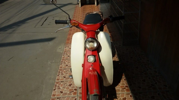 ตี่พิจิตร//ขายซี100 เครื่องเวฟ มีเล่มครับ