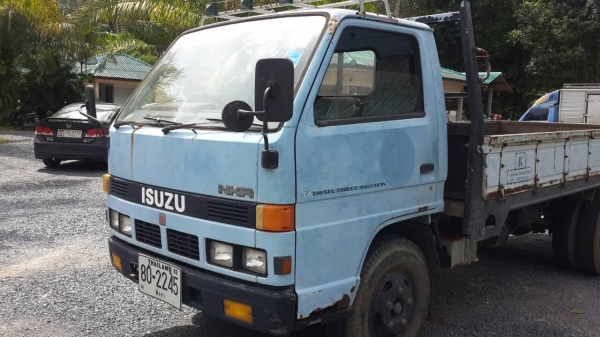 6 ล้อ NKR 110HP.ยางเต็ม7เส้น ภายในสวยเบรคมือครบคัตซี100\%