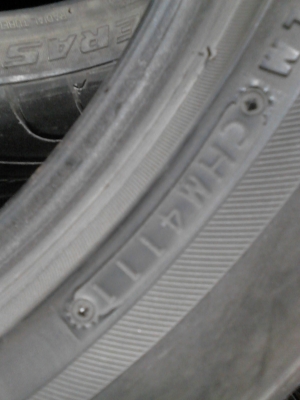 215/55R17  BRIDGESTONE TURANZA  GR-90  มี 2 เส้น  โทร.081-427-3941