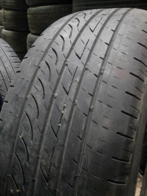 215/55R17  BRIDGESTONE TURANZA  GR-90  มี 2 เส้น  โทร.081-427-3941