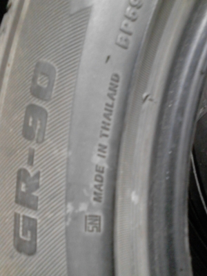 215/55R17  BRIDGESTONE TURANZA  GR-90  มี 2 เส้น  โทร.081-427-3941