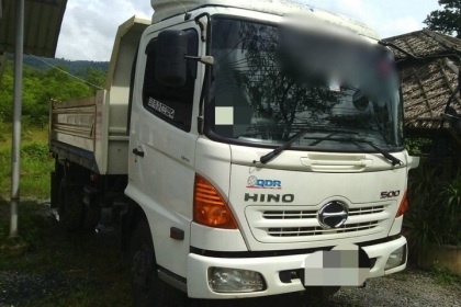 รถฮีโน่ 6 ล้อดั้ม 175 แรงม้า. ปี 55 ( รถวิ่ง 7x,xxx กว่า กม. )  สนใจติดต่อ  081 - 6079515