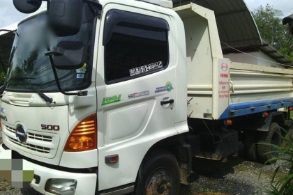 รถฮีโน่ 6 ล้อดั้ม 175 แรงม้า. ปี 55 ( รถวิ่ง 7x,xxx กว่า กม. ) สนใจติดต่อ 081 - 6079515 รถฮีโน่ 6 ล้อดั้ม 175 แรงม้า. ปี 55 ( รถวิ่ง 7x,xxx กว่า กม. ) สนใจติดต่อ 081 - 6079515