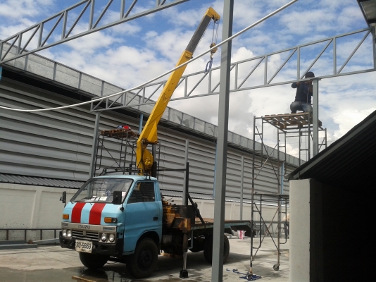 ขายหกล้อ 100hp ติดเครน 3 ตัน