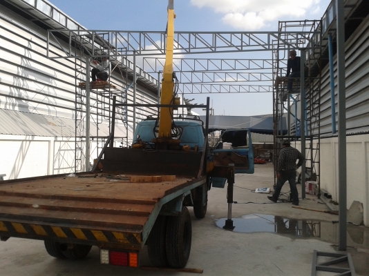 ขายหกล้อ 100hp ติดเครน 3 ตัน