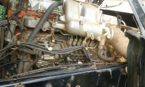 รถอีซูซุ  6  ล้อดั้ม  FTR  200 แรงม้า. ปี 50  สนใจติดต่อ  081 - 6079515