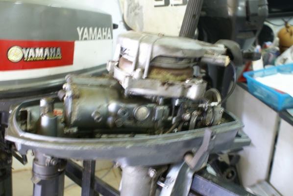 เครื่องเรือ ยามาฮ่า 4แรงม้า 2จังหวะ หางสั้น17นิ้ว