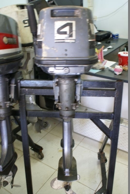 เครื่องเรือ ยามาฮ่า 4แรงม้า 2จังหวะ หางสั้น17นิ้ว