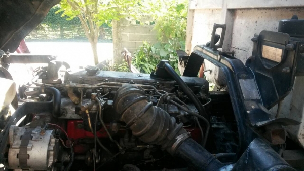 สิบล้อ HiNo-(F18-แท้:)-195แรง สภาพบางเดิมคัน เล่มทะเบียนพร้อมโอน ราคาเบาๆต่อรองได้ ครับ