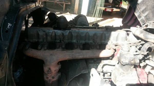 สิบล้อ HiNo-(F18-แท้:)-195แรง สภาพบางเดิมคัน เล่มทะเบียนพร้อมโอน ราคาเบาๆต่อรองได้ ครับ