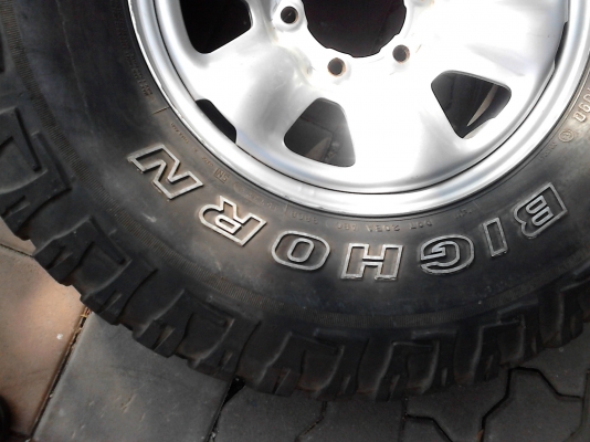 265/75R16 MAXXIS BIGHORN  ( แต่งรถลุย หรือใช้ใส่รถขายได้ ) ชุด 4 ล้อ  TEL.081-427-3941