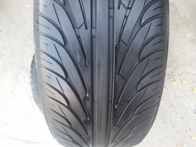 ขายยาง225/45/18 ปี4310 DUNLOP LM703  1 คู่