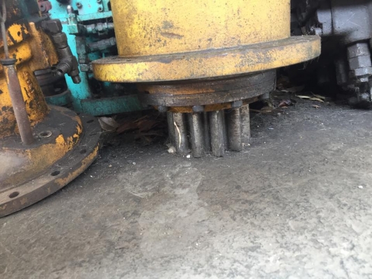 ชุดเกียร์สวิง โป๊ะสวิง Kobelco 120mark 3  ตัดรถนอกญี่ปุ่น