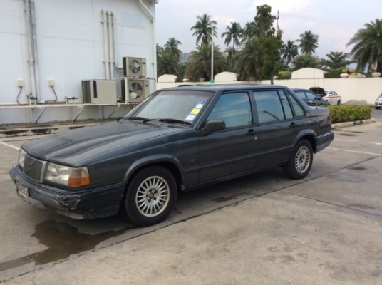 ขายรถวอลโว่ 940 GLE ตัวท็อป ปี93 เครื่อง 2JZ หัวฉีด เกียร์ออโต้ ติดแก๊ส LPG เบาะหนังปรับไฟฟ้า เบรคABS กระจกไฟฟ้าทั้งคัน แอร์เย็น สีมีริ้วรอย แม็กเดิม ยางใหม่ รถขับดี นิ่มนวล พร้อมใช้ ภาษีปี58 ขายถูกครับ