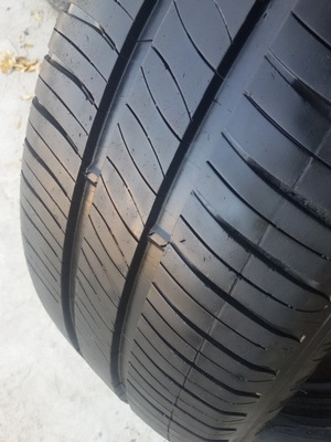 ขายยาง185/55/15 ปี 12  MICHERLIN ENERGY XM2 4 เส้น