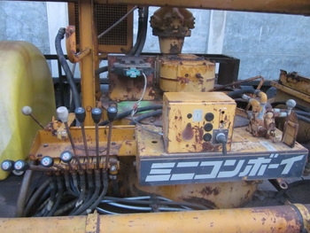 ตามคำเรียกร้องครับ รูปถ่ายมุมอื่นๆ ของ Concrete pump truck รถปั๊มปูน ยิงปูน TADANO ท่อส่ง 5 นิ้ว รถ 6 ล้อ ISUZU - NPR พร้อมใช้งาน อุปกรณ์ ครบชุด ตามคำเรียกร้องครับ รูปถ่ายมุมอื่นๆ ของ Concrete pump truck รถปั๊มปูน ยิงปูน TADANO ท่อส่ง 5 นิ้ว รถ 6 ล้อ ISUZU - NPR พร้อมใช้งาน อุปกรณ์ ครบชุด