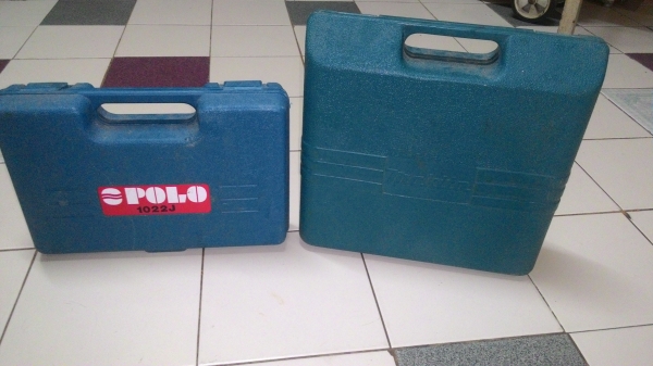 ขายแม็กลมขาเดี่ยวเบอร์F30สภาพดีมากๆยี่ห้อMakita&amp;POLOยกกล่อง2ตัว950บาท