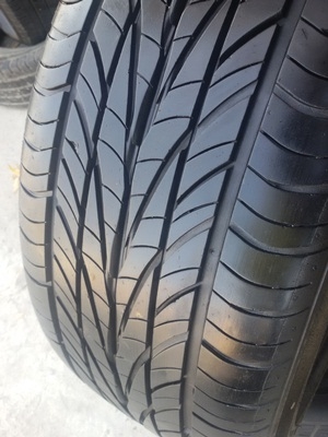 ขายยาง215/45/17 ปี 3711 HONKOOK VENTUSVS  1 คู่