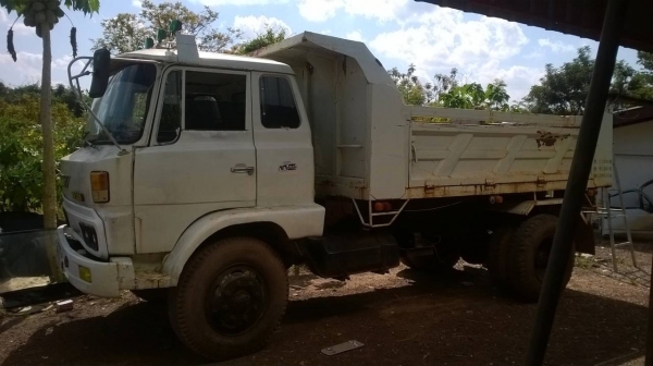 ขาย 6 ล้อดั้ม HINO KL300 เครื่อง EH100 150 แรงม้า คัสซีสวยตลอดเส้น ยางเต็ม ทะเบียนพรัอมโอน ราคาต่อรองได้ครับ