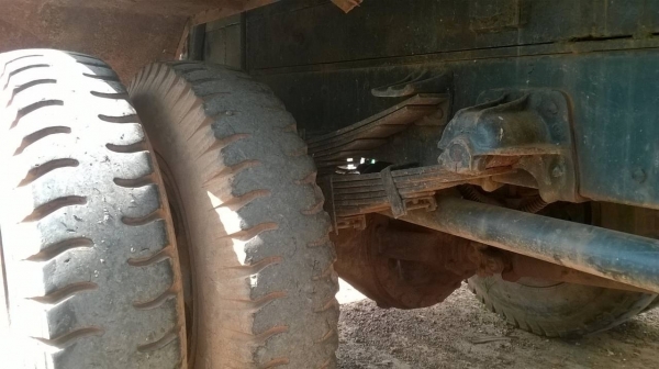 ขาย 6 ล้อดั้ม HINO KL300 เครื่อง EH100 150 แรงม้า คัสซีสวยตลอดเส้น ยางเต็ม ทะเบียนพรัอมโอน ราคาต่อรองได้ครับ