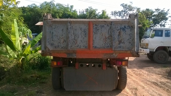 ขาย 6 ล้อดั้มหัวยาว ไม่มีทะเบียน ครื่อง 6BB1 145 แรงม้า คัสซีดี เฟืองท้ายใหญ่จัมโบ้ พวงมาลัยพาวเวอร์  ราคาต่อรองได้