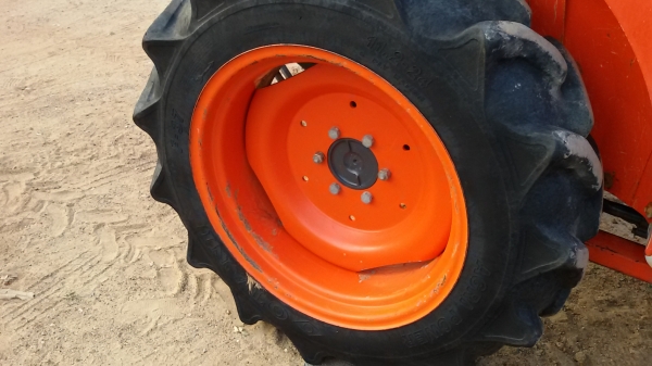 ปัญญาแทรคเตอร์..จัดมาให้ครับ ด่วน!!!คูโบต้า L3008 พร้อมใบมีดคานบนSD160พร้อมผาน5 รถไร่