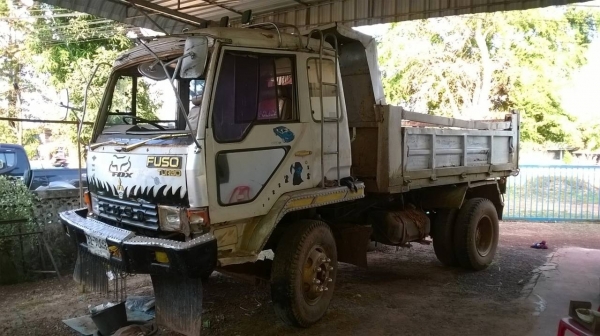 ขาย 6 ล้อดั้ม คัสซีหัวยาว วางหัว FUSO ลงเล่มแล้ว เครื่อง 6BD1 165 แรงม้า เฟืองท้าย FUSO เบรคทิฟฟี่ เพาวเวอร์ ทะเบียนพร้อมโอน ราคาต่อรองได้