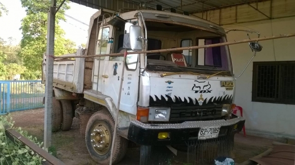 ขาย 6 ล้อดั้ม คัสซีหัวยาว วางหัว FUSO ลงเล่มแล้ว เครื่อง 6BD1 165 แรงม้า เฟืองท้าย FUSO เบรคทิฟฟี่ เพาวเวอร์ ทะเบียนพร้อมโอน ราคาต่อรองได้