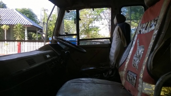 ขาย 6 ล้อดั้ม คัสซีหัวยาว วางหัว FUSO ลงเล่มแล้ว เครื่อง 6BD1 165 แรงม้า เฟืองท้าย FUSO เบรคทิฟฟี่ เพาวเวอร์ ทะเบียนพร้อมโอน ราคาต่อรองได้