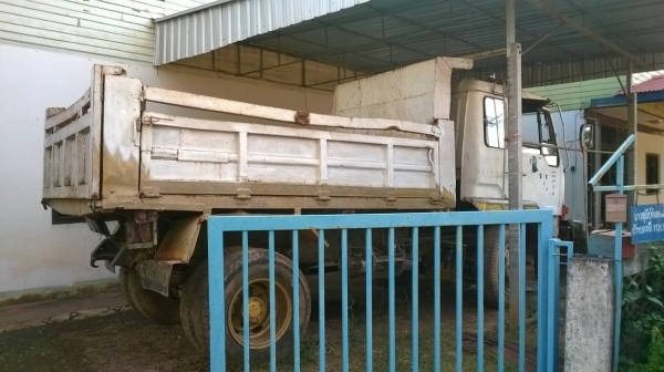 ขาย 6 ล้อดั้ม คัสซีหัวยาว วางหัว FUSO ลงเล่มแล้ว เครื่อง 6BD1 165 แรงม้า เฟืองท้าย FUSO เบรคทิฟฟี่ เพาวเวอร์ ทะเบียนพร้อมโอน ราคาต่อรองได้