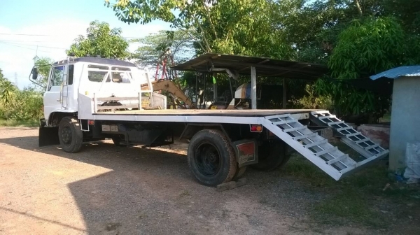 ขายเทนเลอร์ 6 ล้อ HINO ไม่มีเล่มทะเบียน เครื่อง EC100 130 แรงม้า คัสซีสวยตลอดเส้น พวงมาลัยพาวเวอร์ ราคาต่อรองได้
