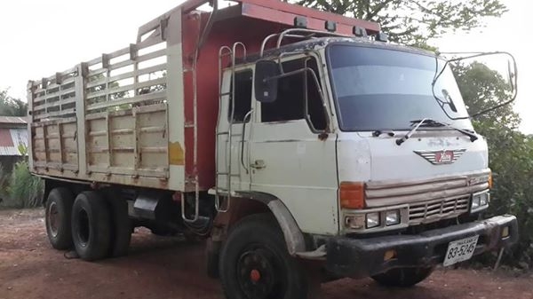 ขายดั้ม2เพลา HINO FM187LA เครื่องดีHO7C 185แรง พ.เพาเวอร์ เบรกทิฟฟี่ ภายในสวย สภาพพร้อมใช้งาน เอกสารพร้อมโอน จัดไฟแนนซ์ได้ เงื่อนไขง่ายๆวันเดียวรับรถ สนใจโทร 090-8588220คุณนะ ID:narong498 หรือwww.truck.in.th/498 หรือfb:ณรงค์ ซื้อขายรถมือสอง(เว็บไซต์ส่วนตั