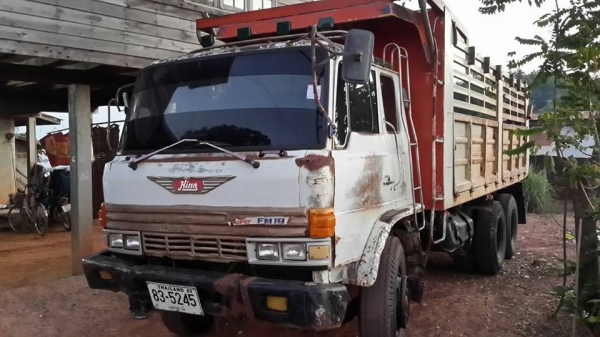 ขายดั้ม2เพลา HINO FM187LA เครื่องดีHO7C 185แรง พ.เพาเวอร์ เบรกทิฟฟี่ ภายในสวย สภาพพร้อมใช้งาน เอกสารพร้อมโอน จัดไฟแนนซ์ได้ เงื่อนไขง่ายๆวันเดียวรับรถ สนใจโทร 090-8588220คุณนะ ID:narong498 หรือwww.truck.in.th/498 หรือfb:ณรงค์ ซื้อขายรถมือสอง(เว็บไซต์ส่วนตั