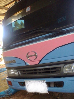 ขายด่วน HINO FC 150 HP WO6D หกล้อดั๊มพ์ หัวเก๋งสมอเงินอย่างสวย กระบะดั๊มพ์เหล็ก 4 ตันสภาพดีพร้อมใช้งาน เครื่องแน่นแรงดี ภายในเก๋งคอนโซลสวยครบ พวงมาลัยเพาเวอร์ ช่วงล่างใหญ่คัชซีสวย ยาง 8.25 ขอบ 16 สภาพดี 70\% พร้อมบรรทุกพร้อมใช้งาน เอกสารทะเบียนครบพร้อมโอน